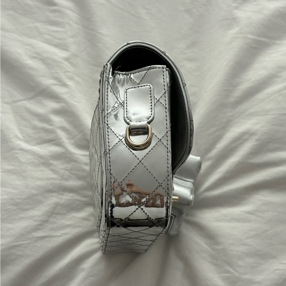 NWT 🖤 CHANEL 24C Silver Mirrored Metallic Medium Star Charm Flap Bag - Picture 14 of 16